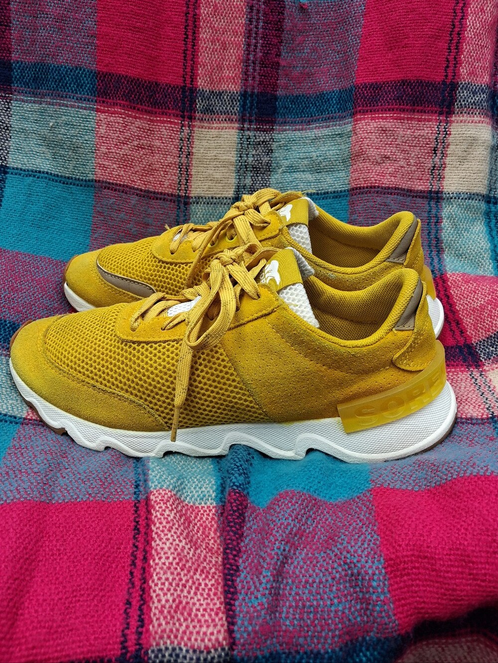 Sorel Kinetic Lite Lave Up Sneakers